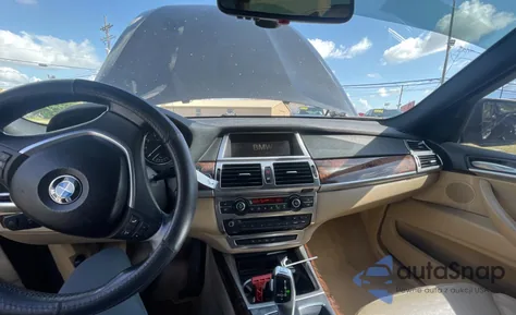 2007 BMW X5 4.8I z USA, uszkodzony, nr VIN 5UXFE83537LZ42164